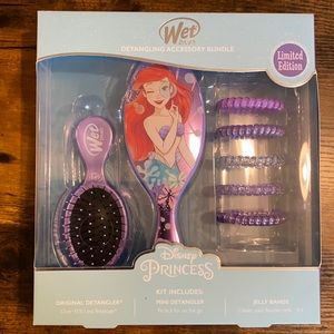 Wet brush Disney princess Ariel gift set